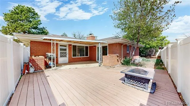 359 Quentin Street Aurora, CO 80011