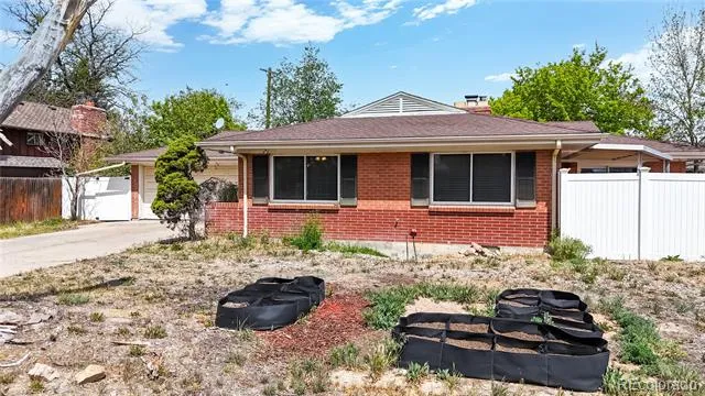 359 Quentin Street Aurora, CO 80011