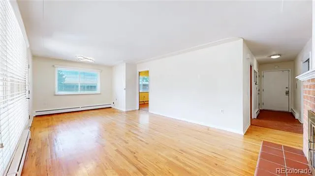 359 Quentin Street Aurora, CO 80011