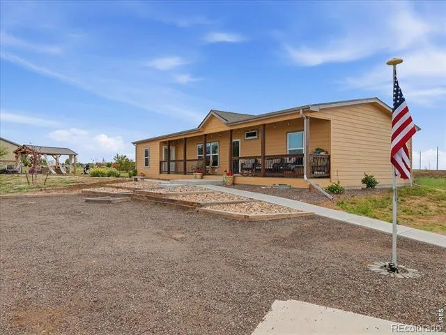9965 County Road 57 Keenesburg, CO 80643