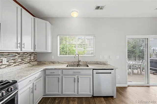 7325 S Nucla Street Aurora, CO 80016