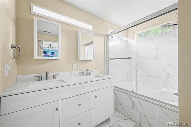 7325 S Nucla Street Aurora, CO 80016