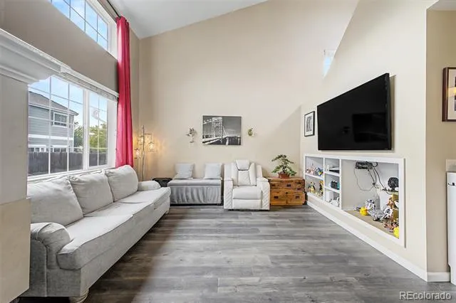 7325 S Nucla Street Aurora, CO 80016