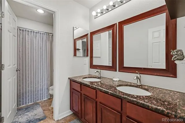 1321 Biloxi Court Aurora, CO 80018