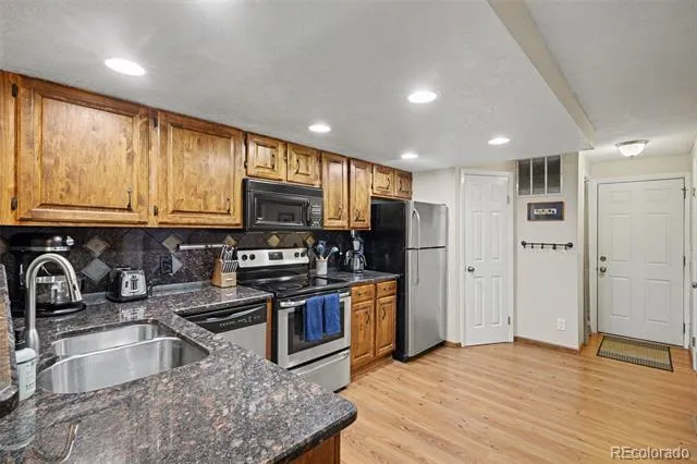 11575 W 70th Place #C Arvada, CO 80004