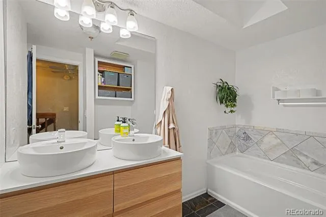 11575 W 70th Place #C Arvada, CO 80004