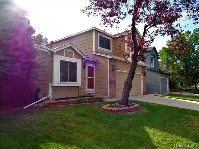 10482 Hyacinth Street Highlands Ranch, CO 80129