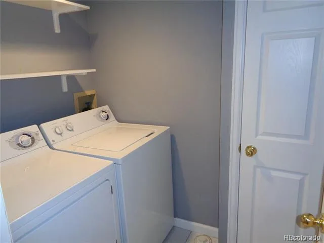 10482 Hyacinth Street Highlands Ranch, CO 80129