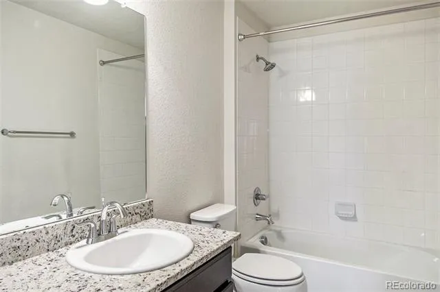 15165 E 16th Place #203 Aurora, CO 80011