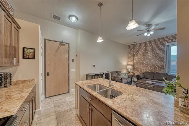 139 W 1st Street #D Salida, CO 81201