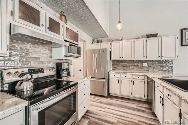 5954 S Netherland Circle Centennial, CO 80015