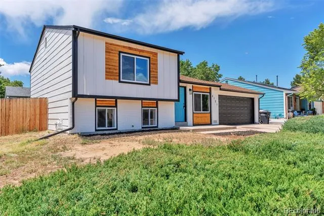 5121 Dillon Street Denver, CO 80239