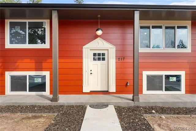 217 Fairmont Street Colorado Springs, CO 80910
