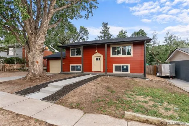217 Fairmont Street Colorado Springs, CO 80910