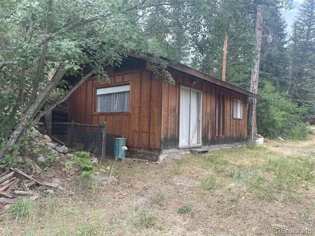 509 Riverside Drive Lyons, CO 80540