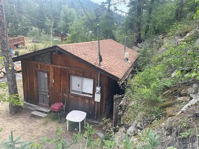 509 Riverside Drive Lyons, CO 80540