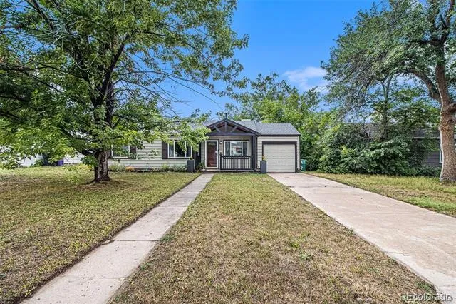 2895 S Cherry Way Denver, CO 80222