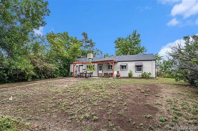 2895 S Cherry Way Denver, CO 80222