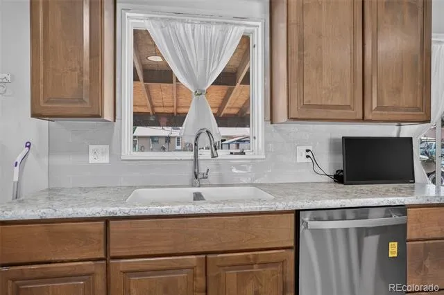 2940 W Saratoga Avenue Englewood, CO 80110