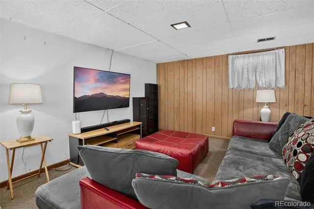 2940 W Saratoga Avenue Englewood, CO 80110