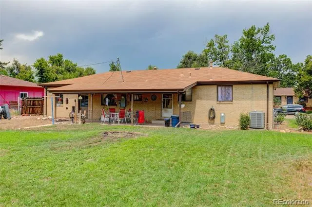 2940 W Saratoga Avenue Englewood, CO 80110