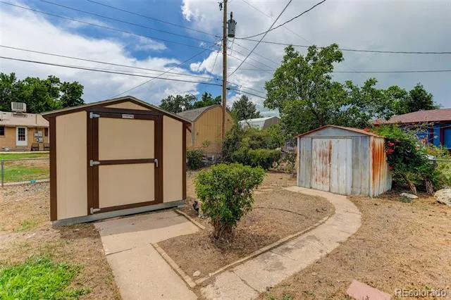 2940 W Saratoga Avenue Englewood, CO 80110