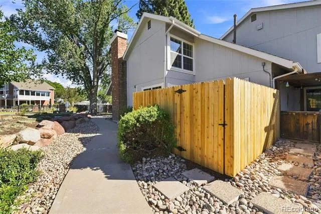 7011 S Knolls Way Centennial, CO 80122