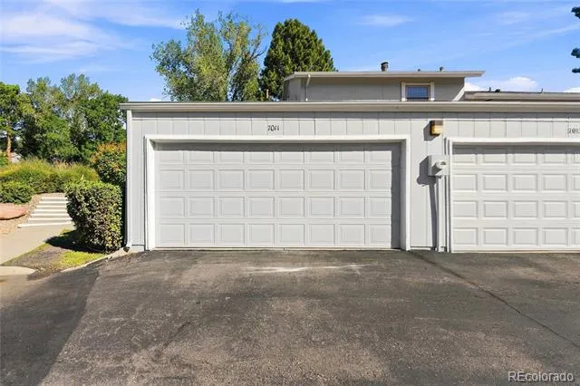 7011 S Knolls Way Centennial, CO 80122