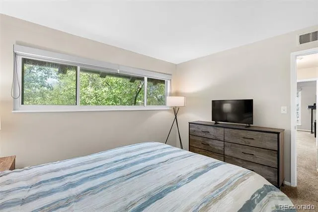 1206 S Dillon Way Aurora, CO 80012