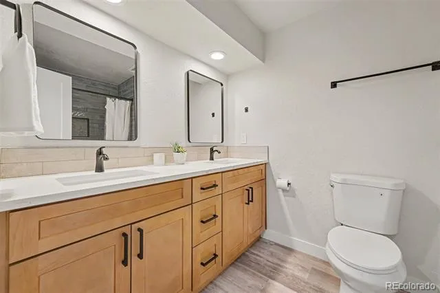 2740 S Kenton Court Aurora, CO 80014