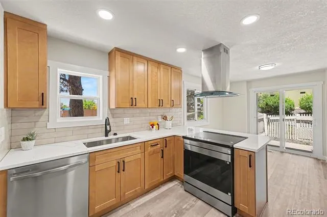 2740 S Kenton Court Aurora, CO 80014