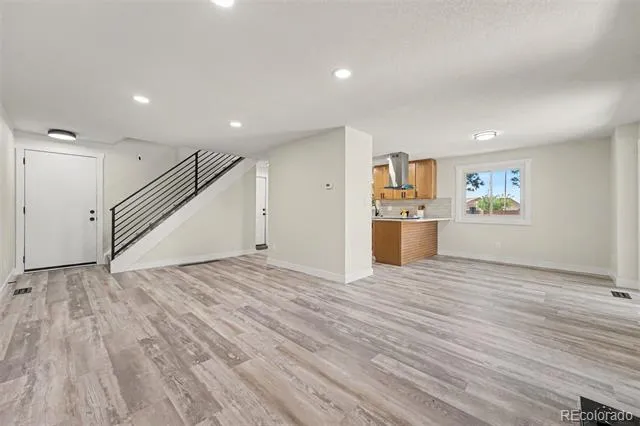 2740 S Kenton Court Aurora, CO 80014