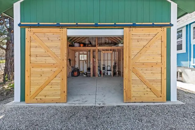 905 Welch Street Golden, CO 80401