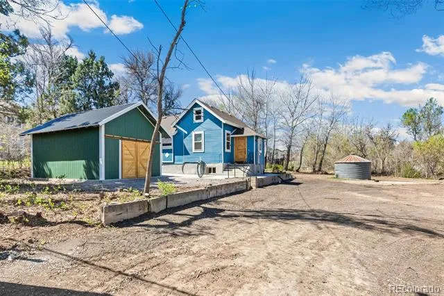 905 Welch Street Golden, CO 80401