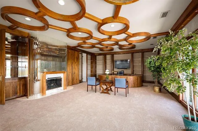 9 Sedgwick Drive Englewood, CO 80113