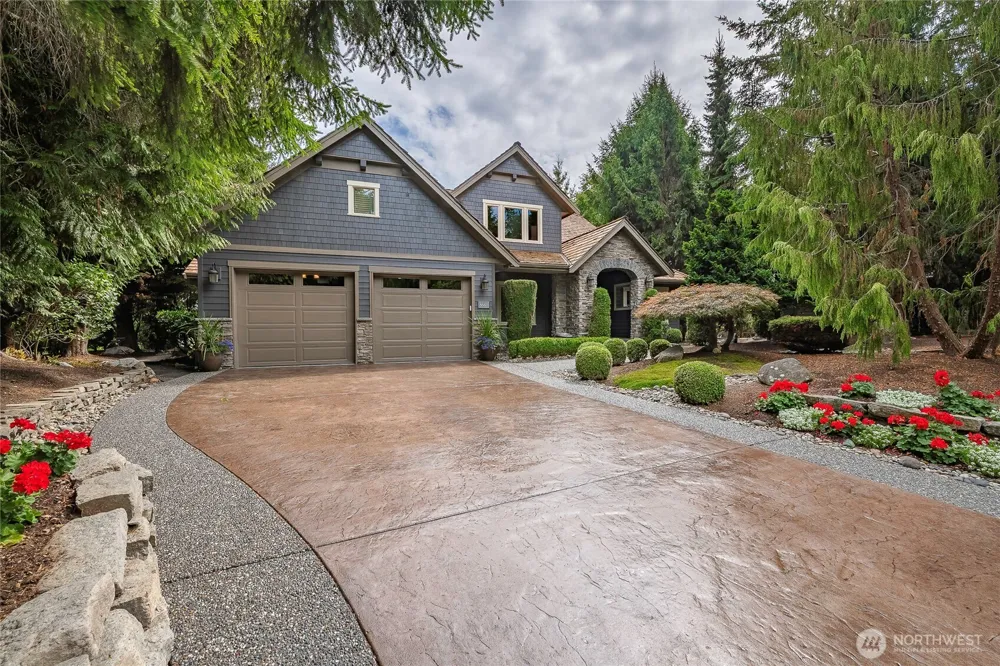 8660 Great Horned Owl Lane Blaine, WA 98230