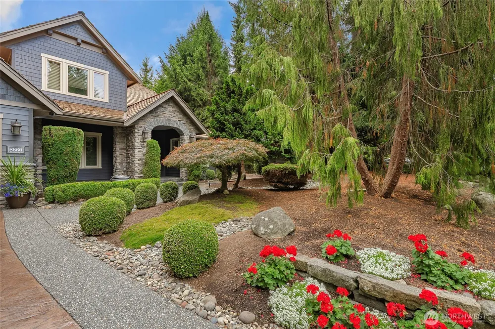 8660 Great Horned Owl Lane Blaine, WA 98230