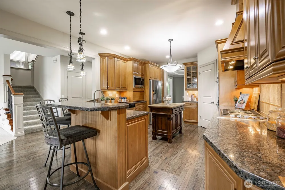 8660 Great Horned Owl Lane Blaine, WA 98230
