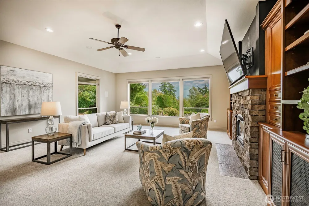 8660 Great Horned Owl Lane Blaine, WA 98230