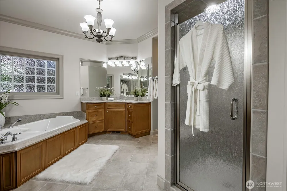 8660 Great Horned Owl Lane Blaine, WA 98230