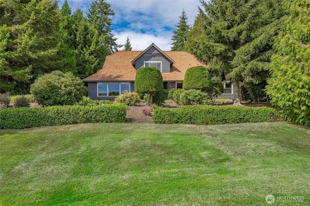 8660 Great Horned Owl Lane Blaine, WA 98230