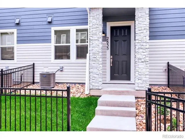 2833 Bear Springs Circle Longmont, CO 80503