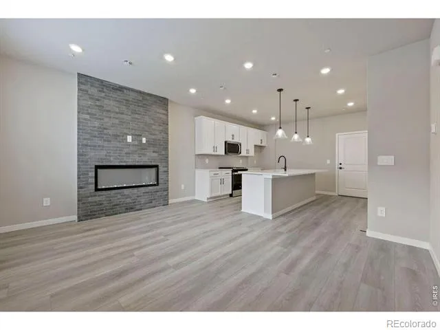 2833 Bear Springs Circle Longmont, CO 80503