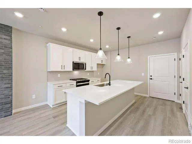 2833 Bear Springs Circle Longmont, CO 80503