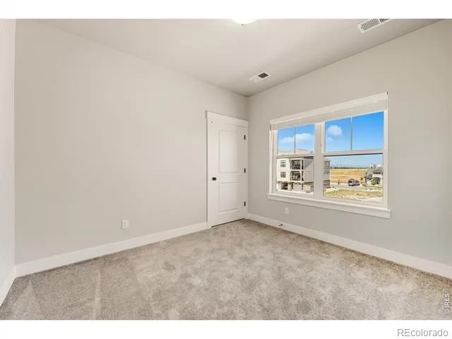 4260 Vulcan Creek Drive #307 Loveland, CO 80538