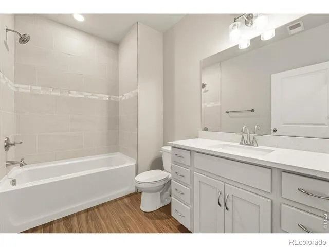 4260 Vulcan Creek Drive #201 Loveland, CO 80538
