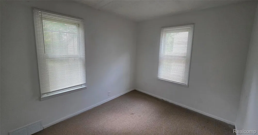 5813 Winthrop Boulevard Flint City, MI 48505