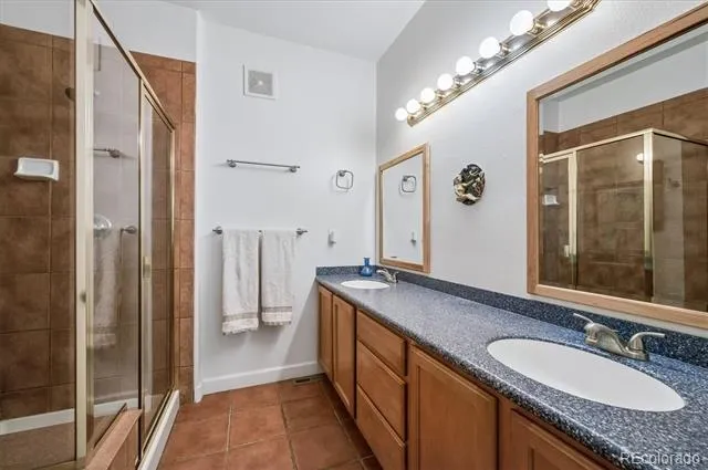 2947 W Riverwalk Circle #B Littleton, CO 80123