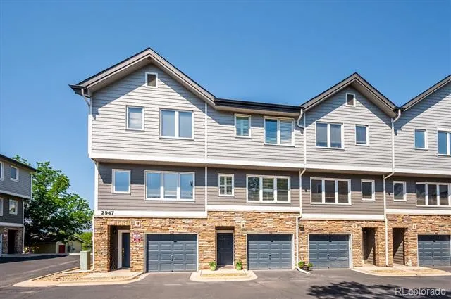 2947 W Riverwalk Circle #B Littleton, CO 80123