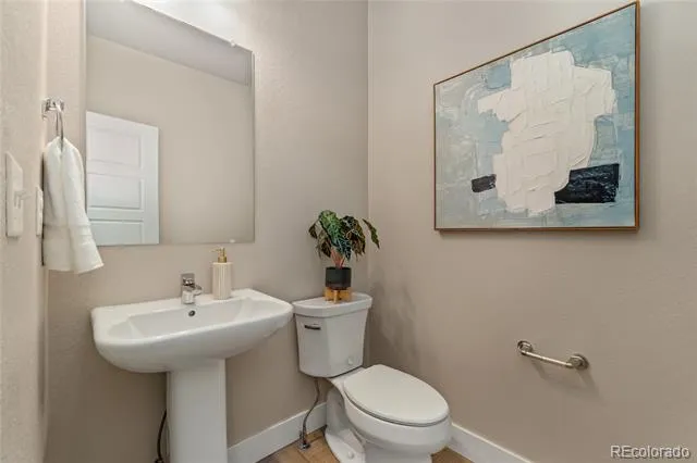 11377 E 25th Avenue Aurora, CO 80010